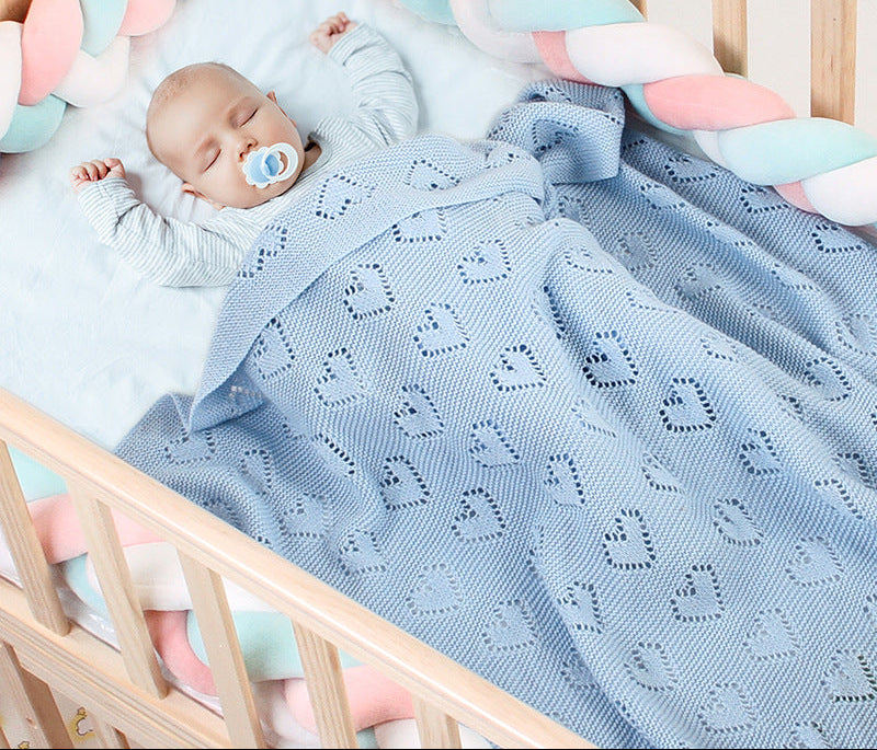 Heartloom Knitted Baby Blanket – Love Heart Soft Windproof Quilt for Newborns & Infants