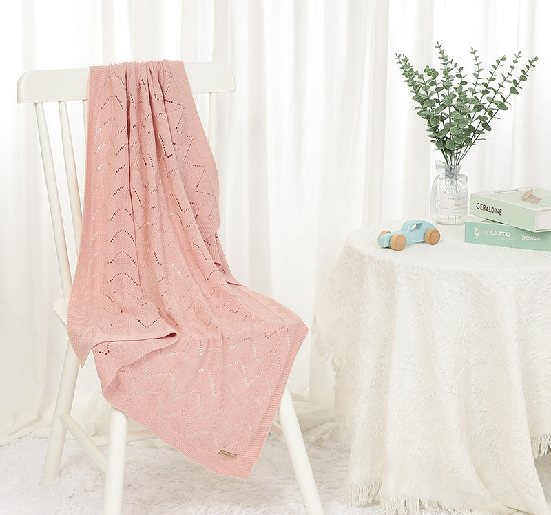 SoftRipple Blanket – Wavy Cut-Out Knitted Baby Blanket, Solid Colour Quilt for Newborns & Infants