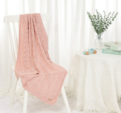 SoftRipple Blanket – Wavy Cut-Out Knitted Baby Blanket, Solid Colour Quilt for Newborns & Infants